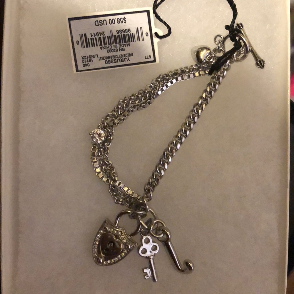 Juicy couture held key heart bracelet